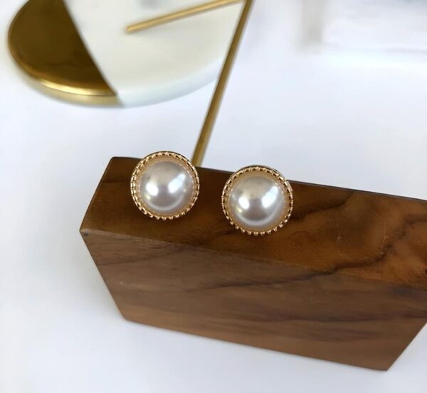 Simple White Pearl Earrings