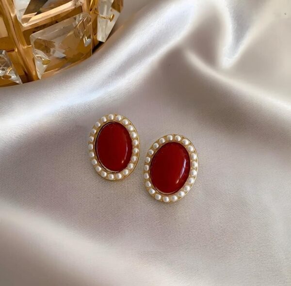 Red Faux Pearl Decor Oval Stud Earrings